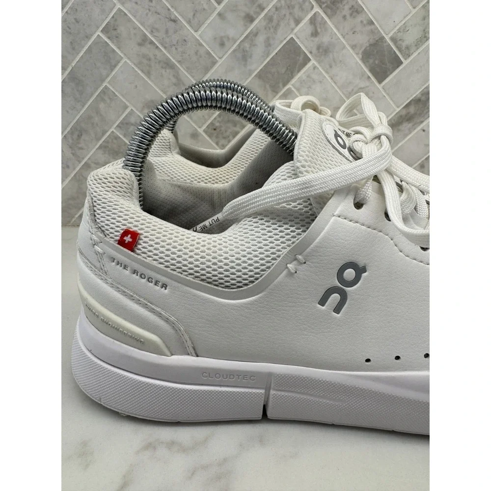On Cloud The Roger Advantage Sneakers Womens 8.5 Leather Low Top Lace Up Shoes